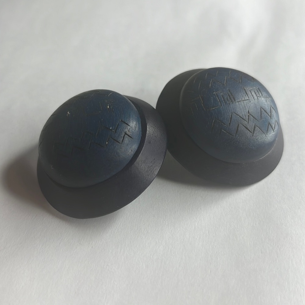 🐝 Handcrafted Vintage Wooden Earrings